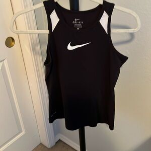 Nike dry fit women’s large black workout tank top